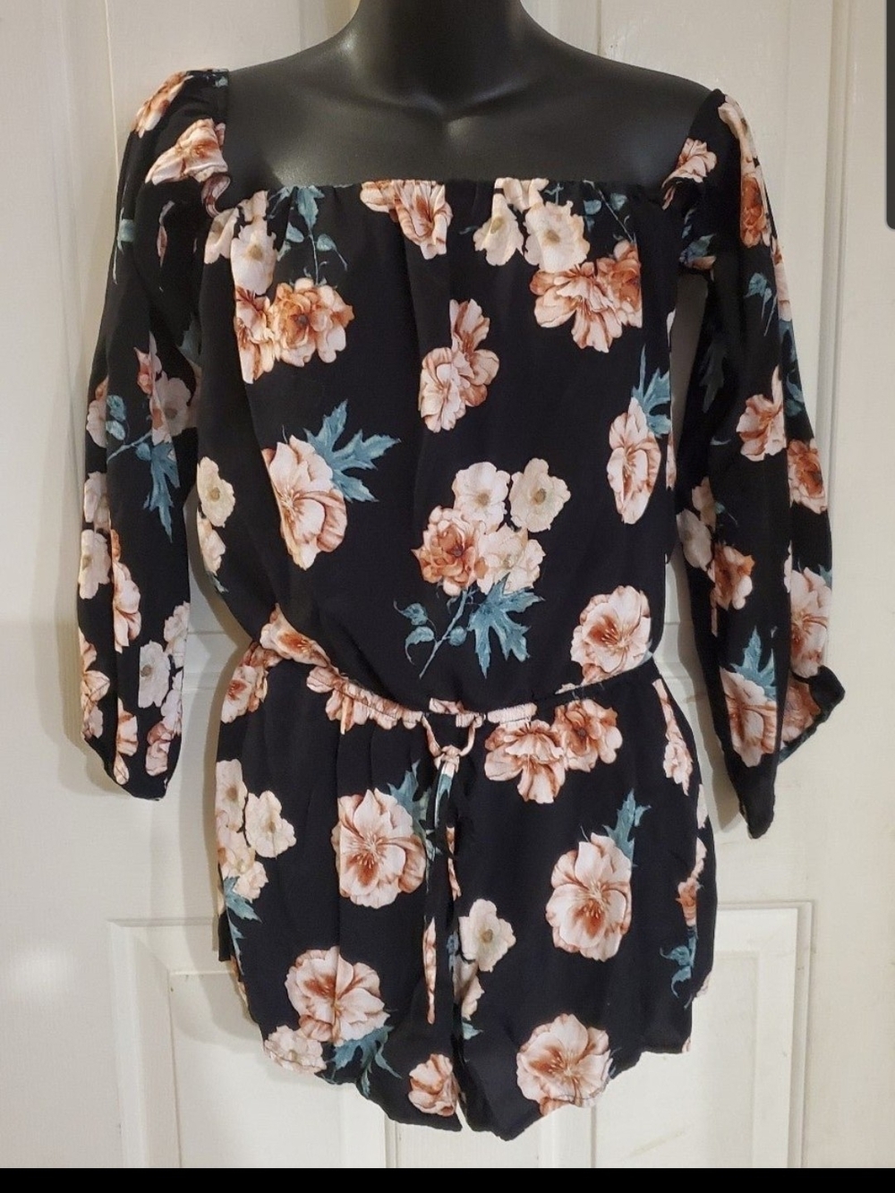 Forever 21 Black Floral Off-Shoulder Romper